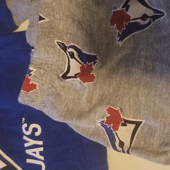 𝅺2 pc set Toronto Blue Jays Long Sleeve and Pants Set 6-9 months Blue and Gray - Picture 2 of 3
